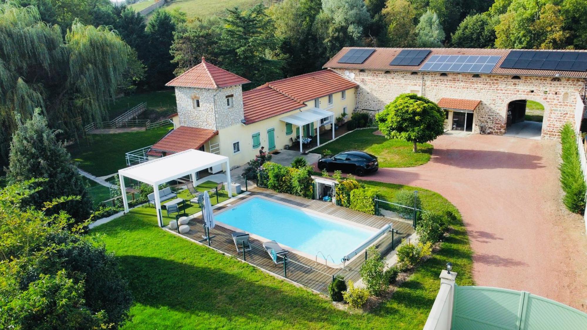 Chambres D'Hotes Les Vernayes Amplepuis Exterior photo